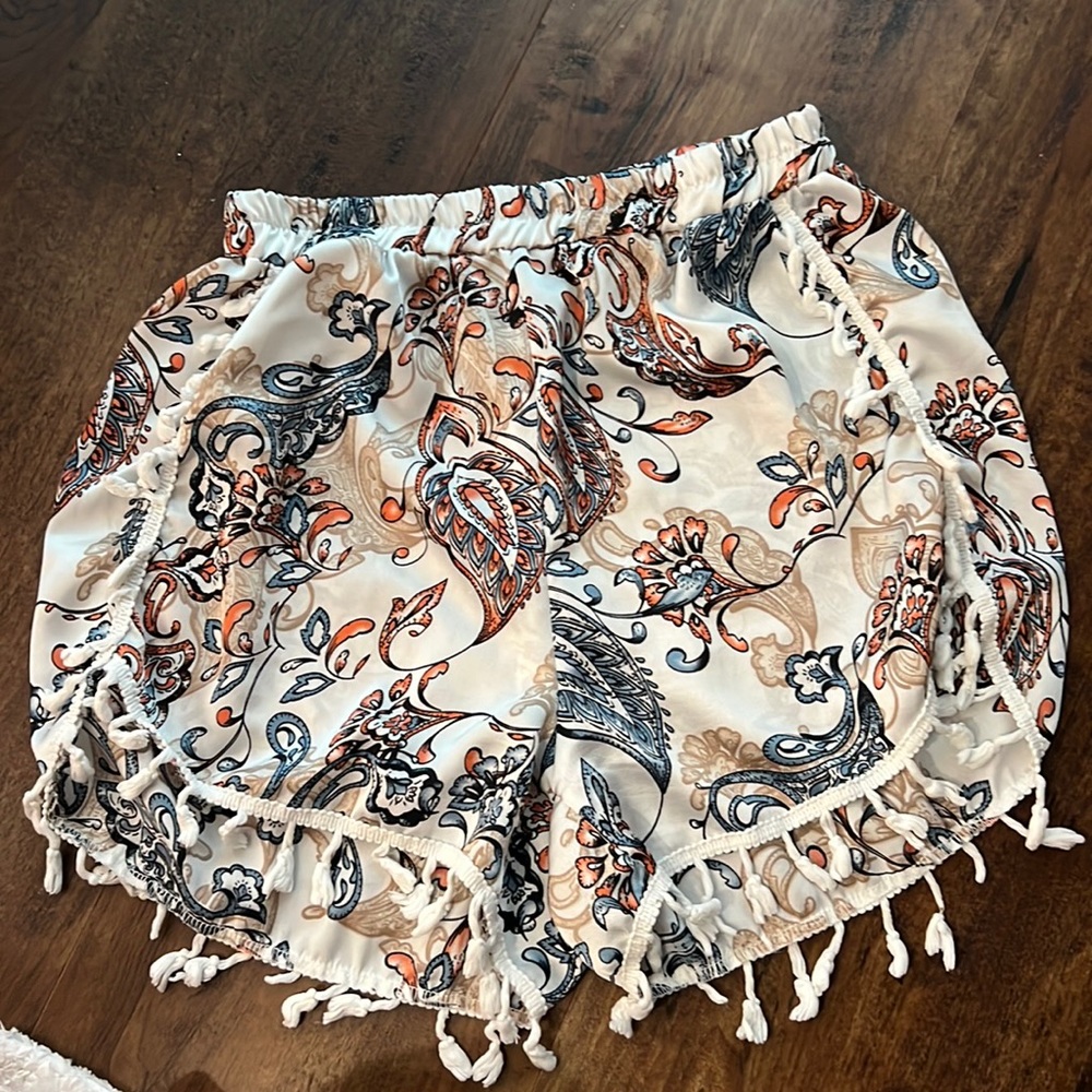 FREE WITH ANY PURCHASE (add to bundle) Women’s shorts